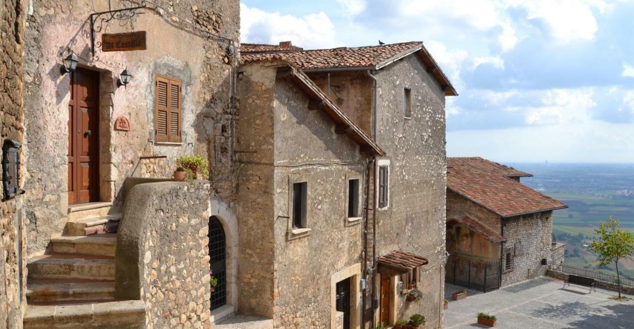 A Casa Di Lino Apartment Sermoneta Luaran gambar